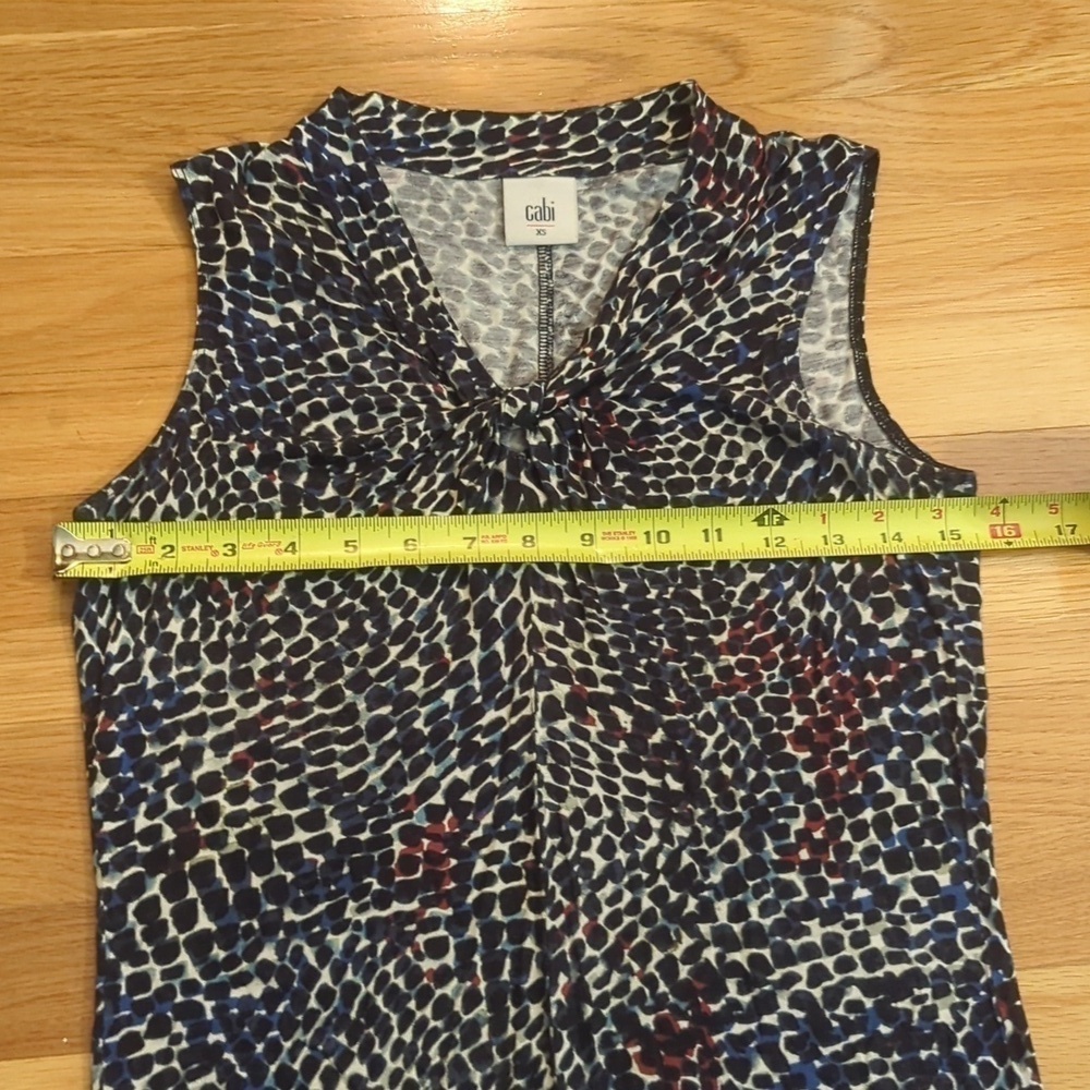 CAbi Black Red Blue Print Sleeveless V-Neck Knot Top Size XS - Picture 5 of 10